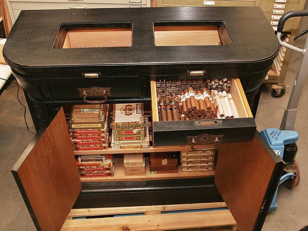 Cigar Storage Solutions: The Features You Need in a Humidor Cabinet